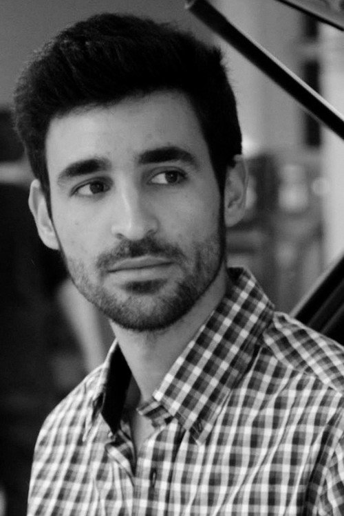 Photo of Santiago Acevedo, Acting