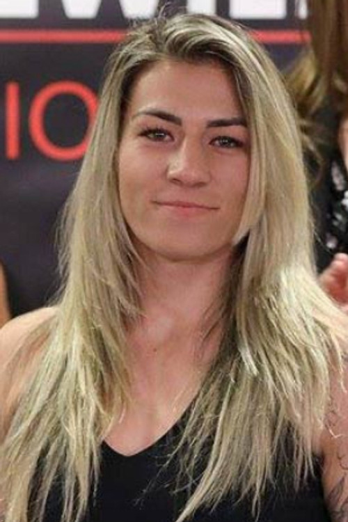 Photo of Janaisa Morandin, Acting