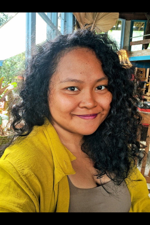 Photo of Gladhys Elliona, Acting