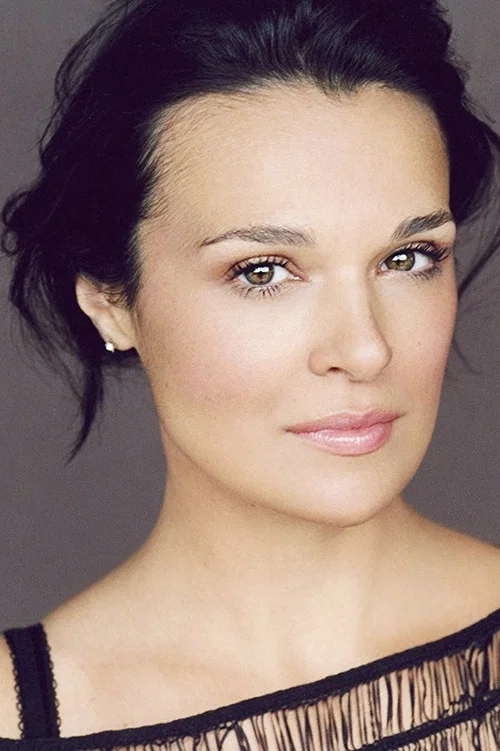 Photo of Elizabeth Knowelden, Acting