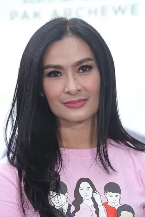 Photo of Iis Dahlia, Acting