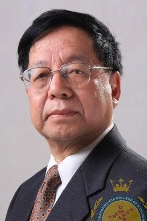 Photo of Daoyuan Qian, Writing
