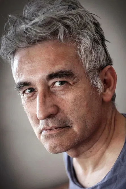 Jorge González profile