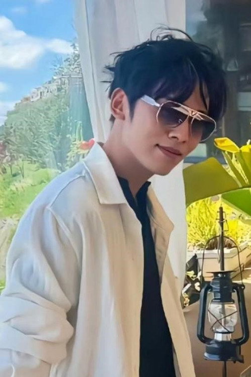 Photo of 星硕, Acting