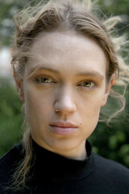 Photo of Alena Yiv, Acting