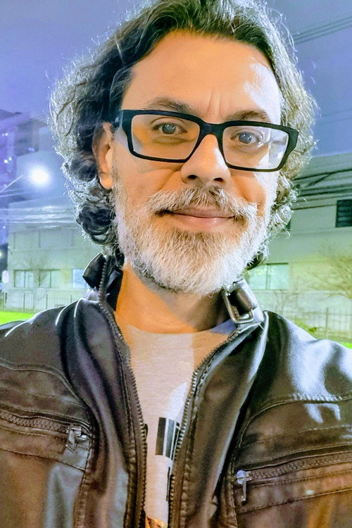 Photo of Marcelo Miranda, Writing