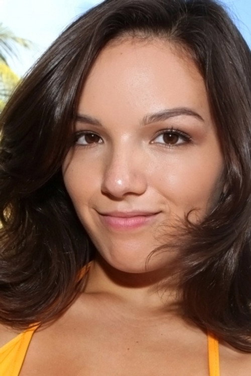 Photo of Shae Summers, Acting