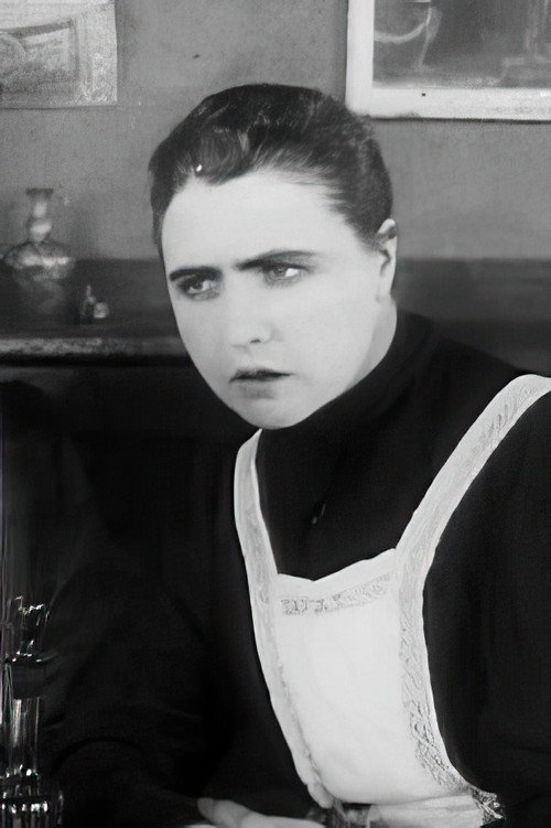 Photo of Suzanne Le Bret, Acting