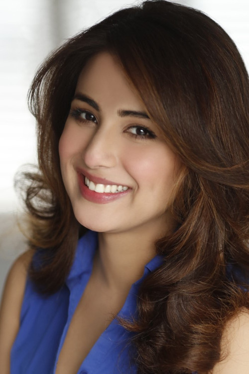 Ushna Shah profile