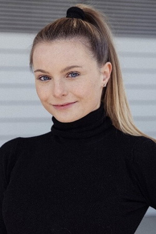 Photo of Julia Niegel, Acting