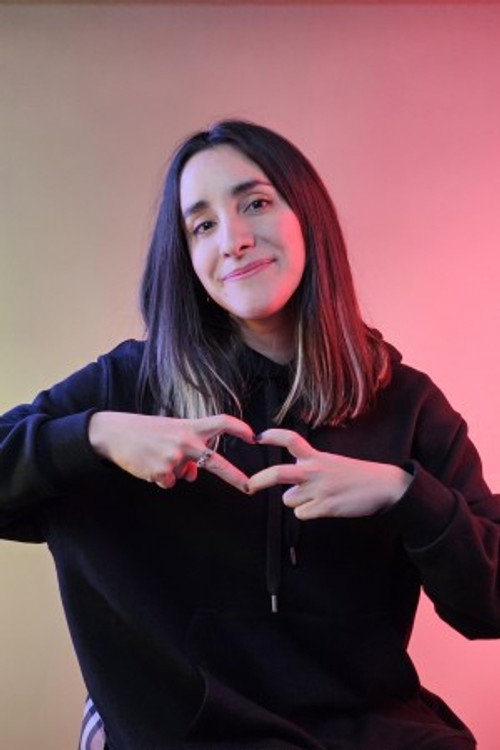 Photo of Estefannie Gutierrez, Acting