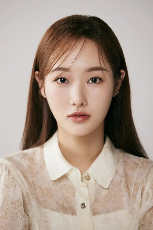 Photo of Son Ji-young, Acting