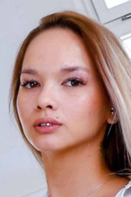 Photo of Monika Phamous, Acting