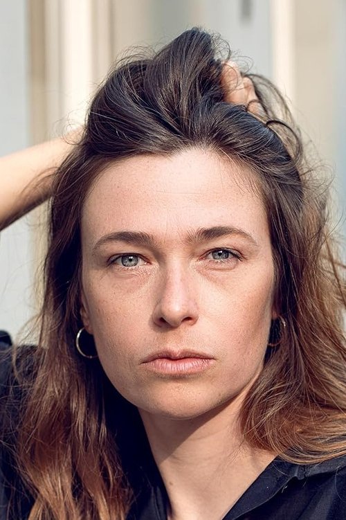 Photo of Annelore Crollet, Acting