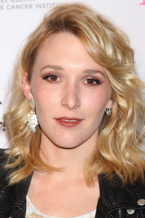 Madelyn Deutch profile