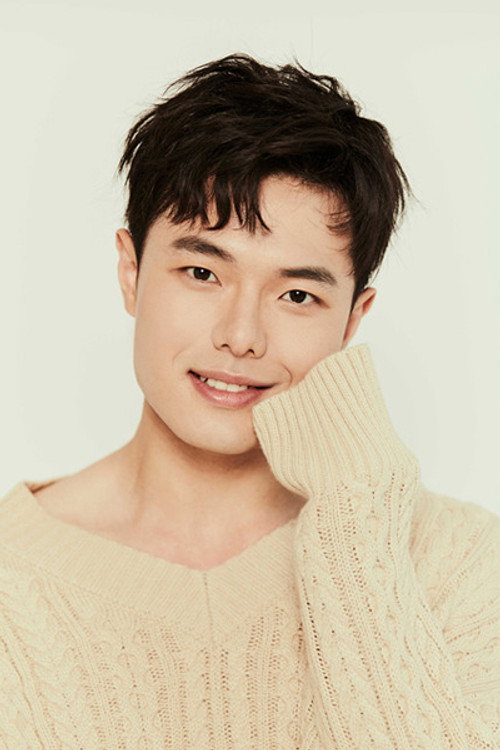 Photo of Zhao Yiji, Acting