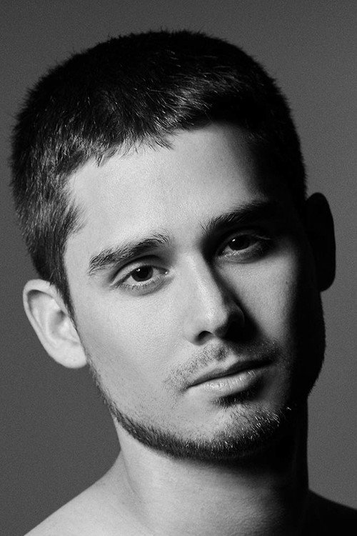 Adrián Andrés profile