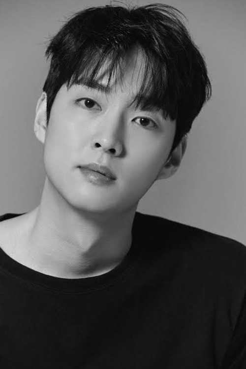 Kang Young-suk profile