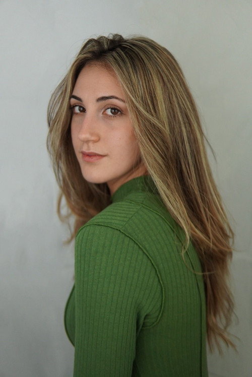 Photo of Aura Armengol, Acting