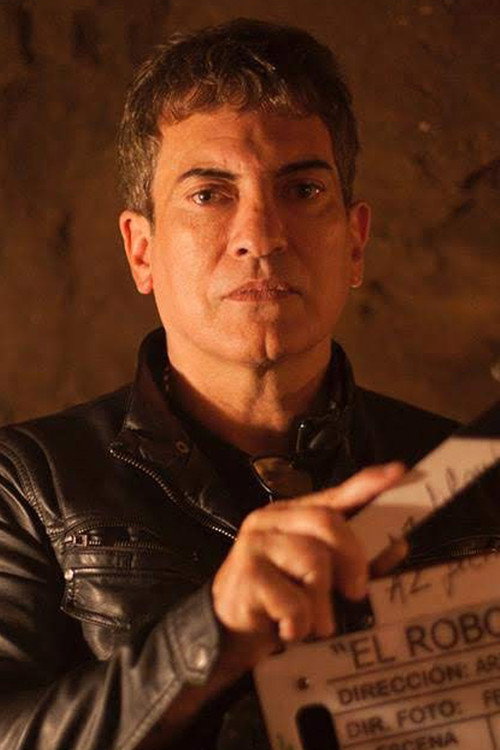 Photo of Fernando Araujo, Writing