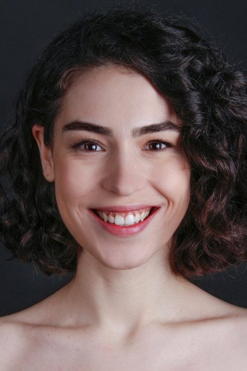 Damla Tombak profile