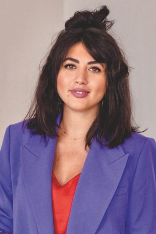 Photo of Emell Gök Che, Acting
