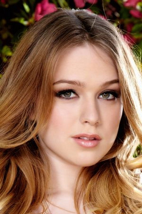 Photo of Alaina Fox, Acting