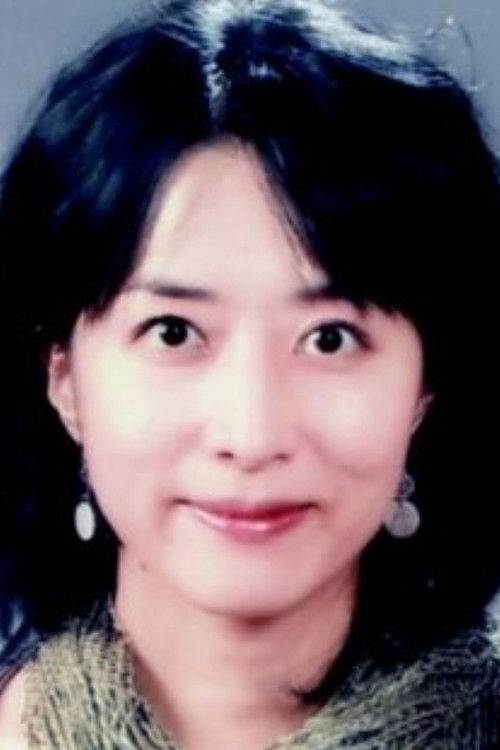 Shin Yoon-jung profile