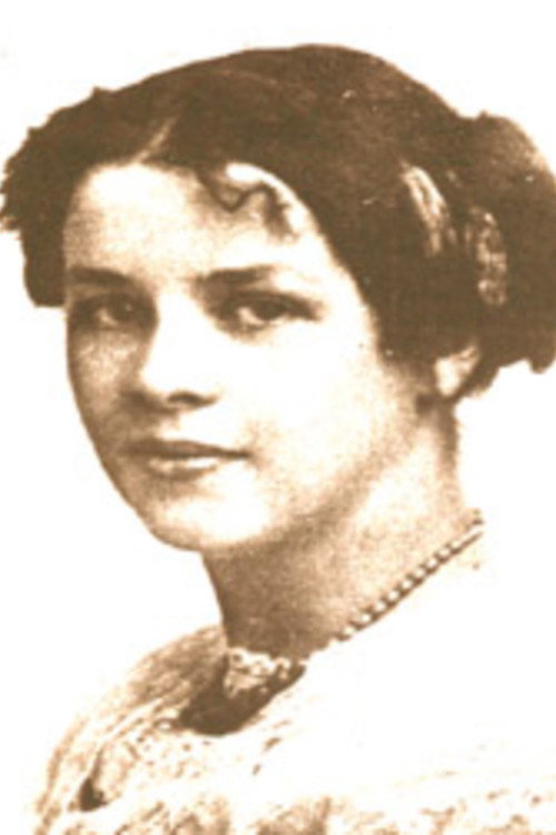 Photo of Leora Thatcher, Acting