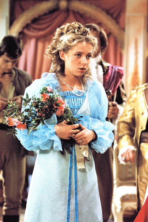 Movie poster for O spící princezně, šípkových růžích a uražené víle (1983)