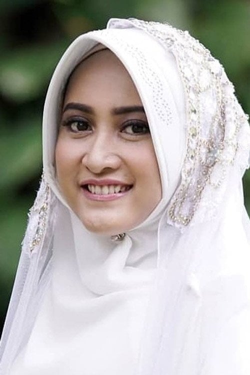 Photo of Meyda Sefira, Acting