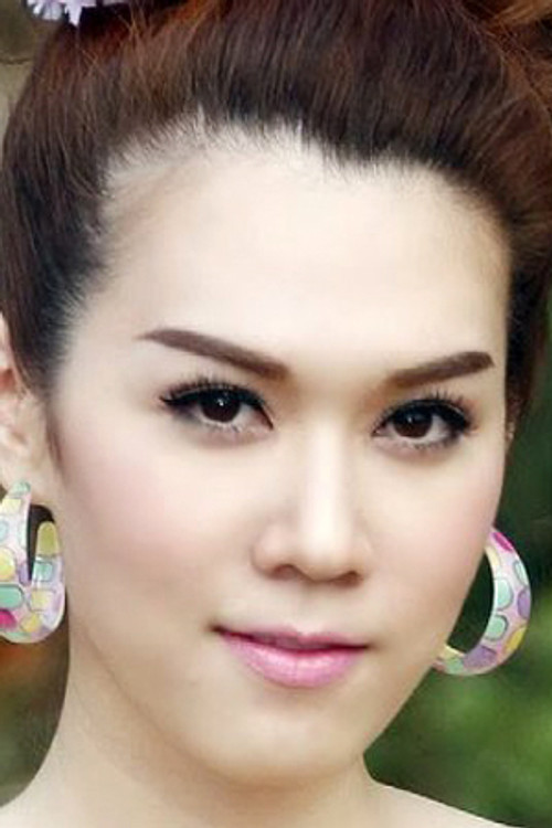 Photo of May Fuengarom, Acting