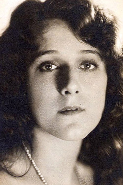 Photo of Riza Royce, Acting