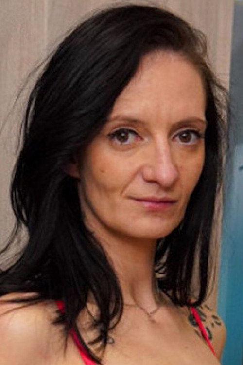 Photo of Laura Davis, Acting