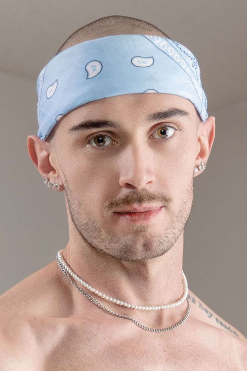 Photo of Phoenix Leo, Acting