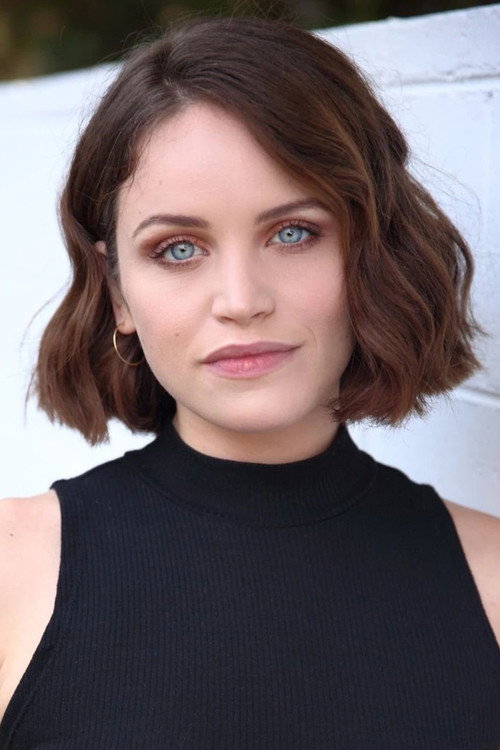 Photo of Lindsay Pearce, Acting