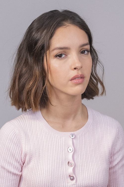 Lyna Khoudri profile