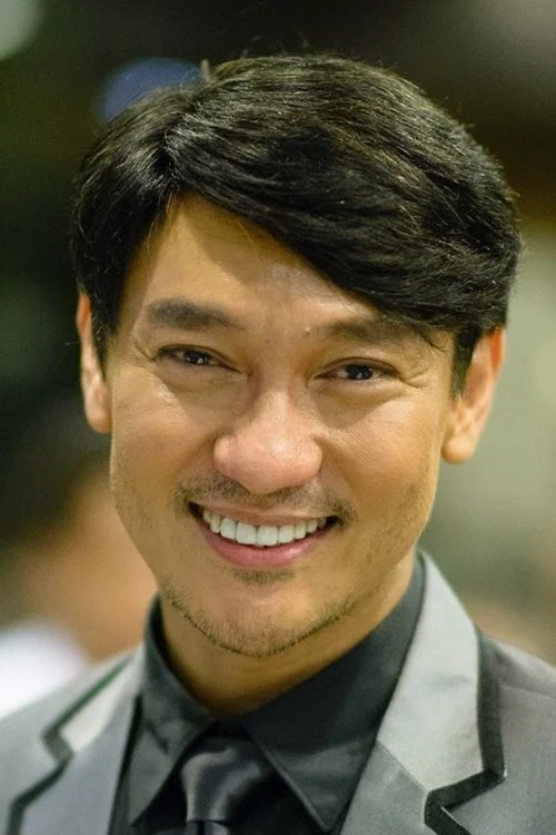 Photo of Roeder Camanag, Acting