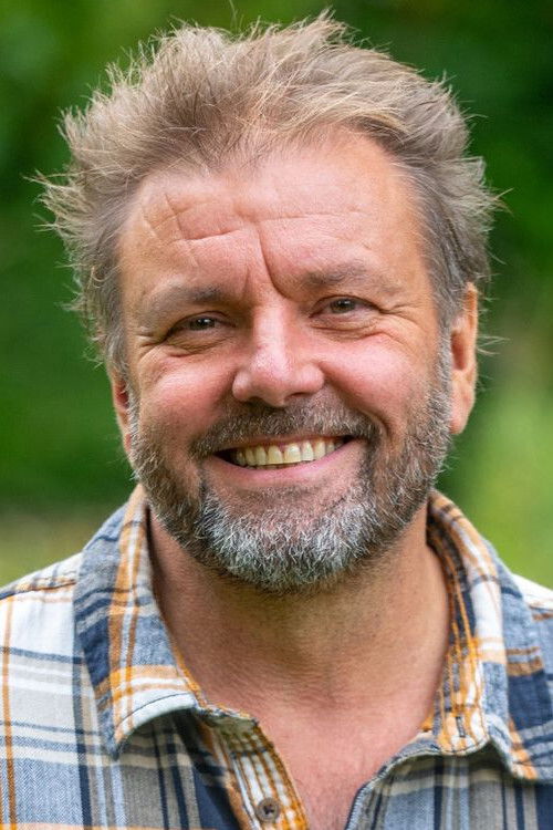 Martin Roberts profile