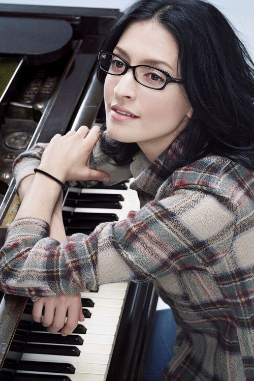 Photo of Angela Aki, Acting