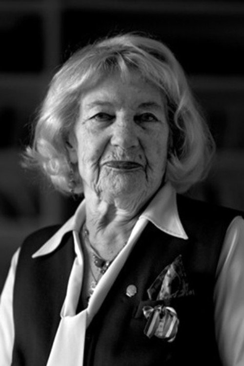 Macide Tanır profile