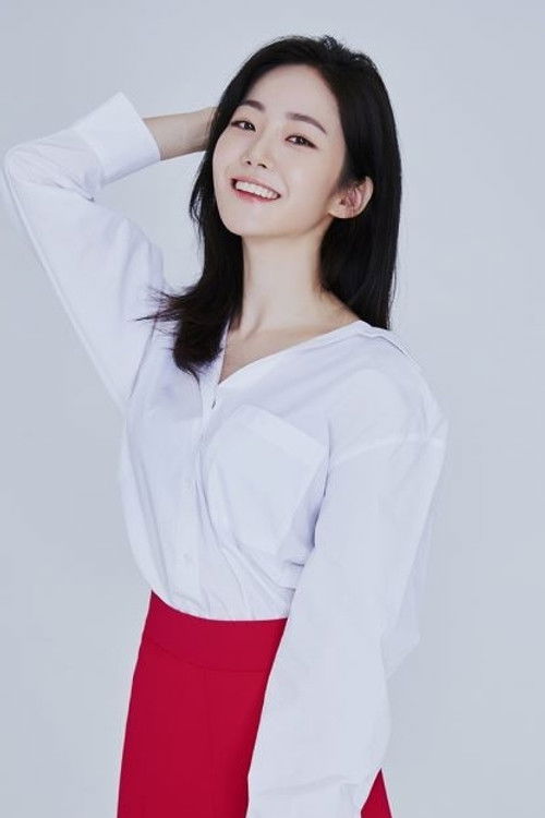 Han Sung-yeon profile