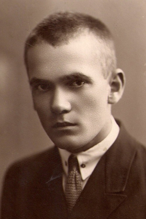 Photo of Maksim Luzhanin, Writing