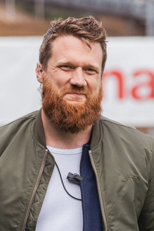 Photo of Simon Helbling, Creator