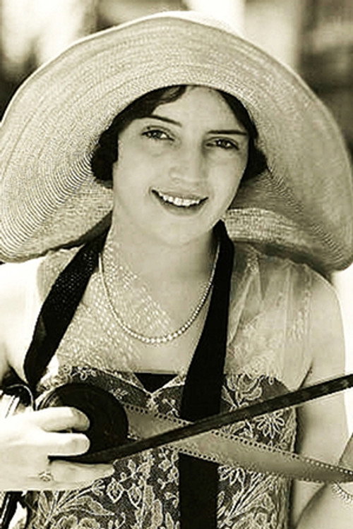 Photo of Julie Carter, Acting