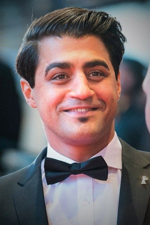Photo of Simon Al-Bazoon, Acting