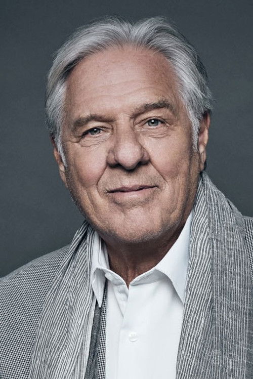 Pierre Curzi profile