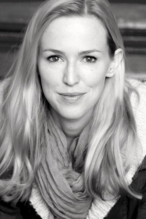 Photo of Manon Kahle, Acting