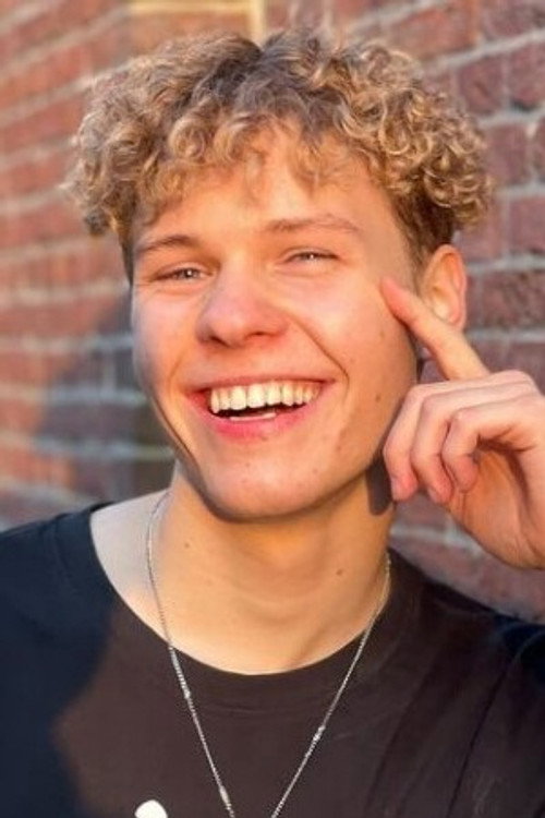 Photo of Quinn Bezemer, Acting