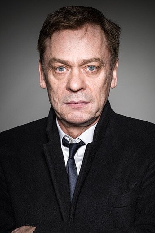 Sylvester Groth profile